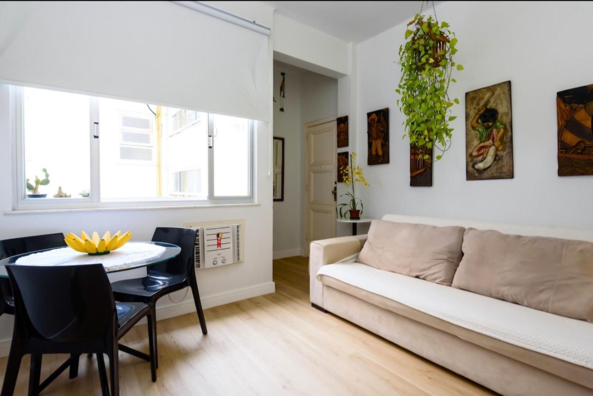 Confortável Com Localização Privilegiada, 50 Metros Da Do Arpoador Apartamento *